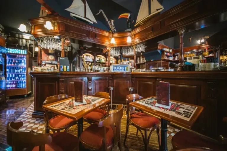 Rustic interior of Cotton Club in Poreč